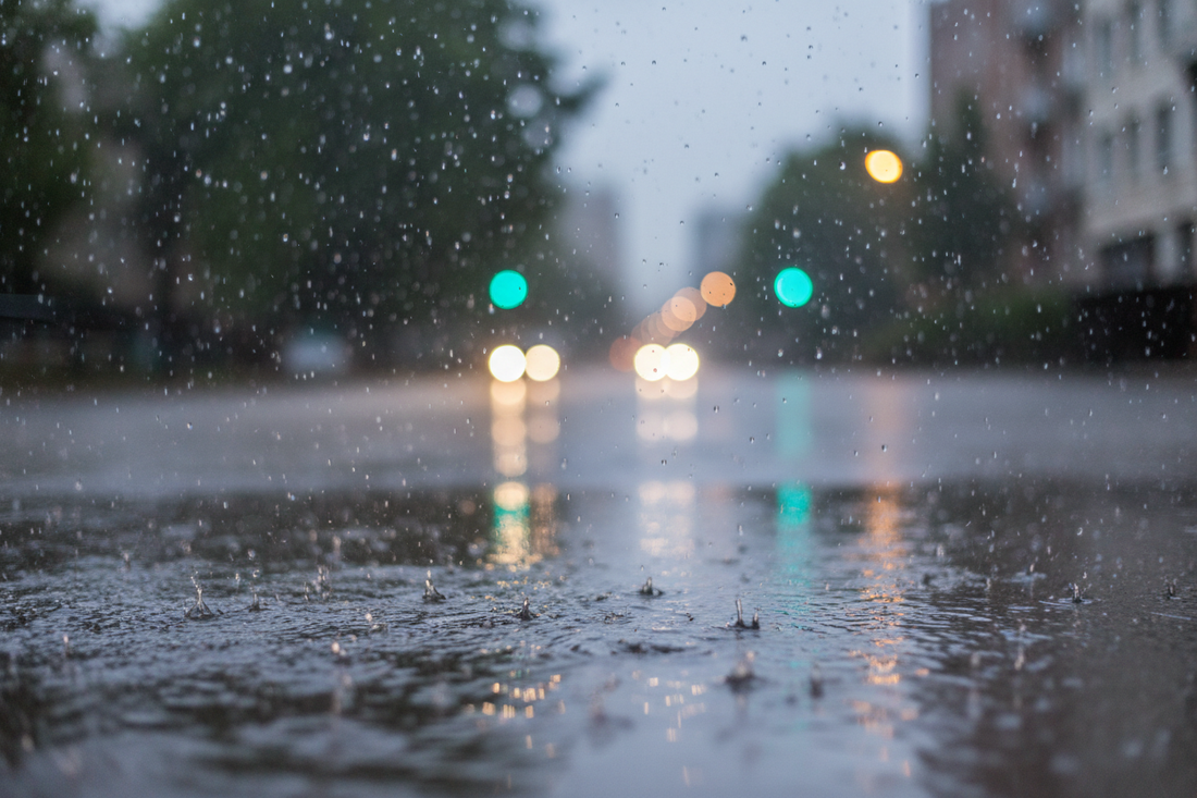 Dancing with the Drops: Mastering Rain Photography for Stunning, Atmospheric Shots