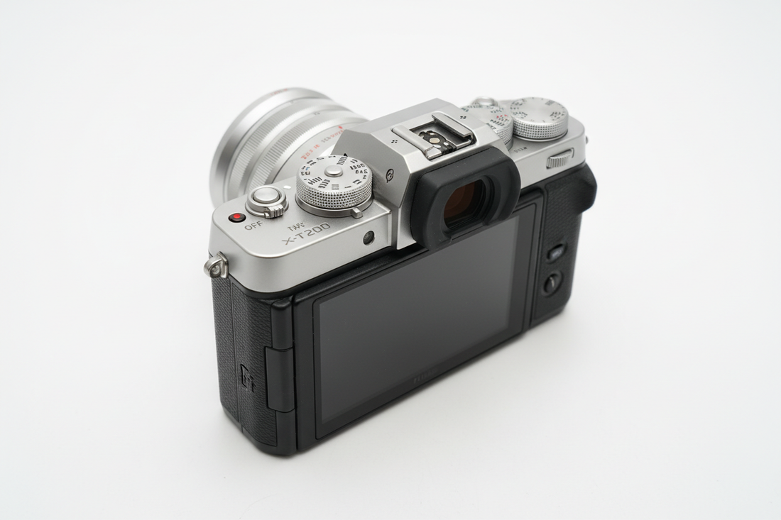 Fujifilm X-T200 Review: Is This Camera Worth Your Investment in 2024?
